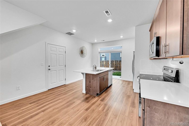 210 S Old Hammer Ct, Aurora, CO 80018