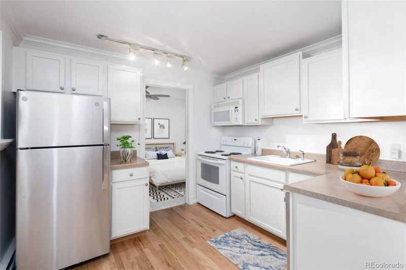1 S Pennsylvania St #104, Denver, CO 80209