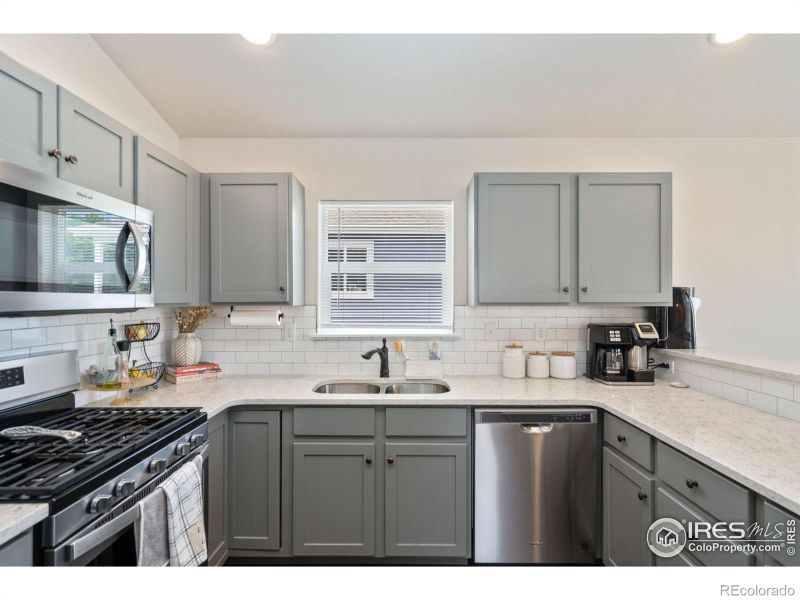 4211 Primrose Ln, Evans, CO 80620