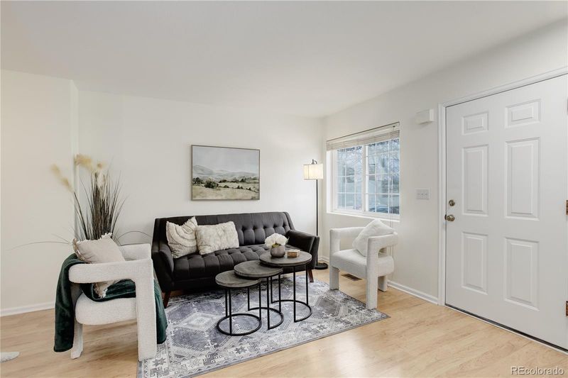 4504 S Cimmarron Cir #D, Aurora, CO 80015