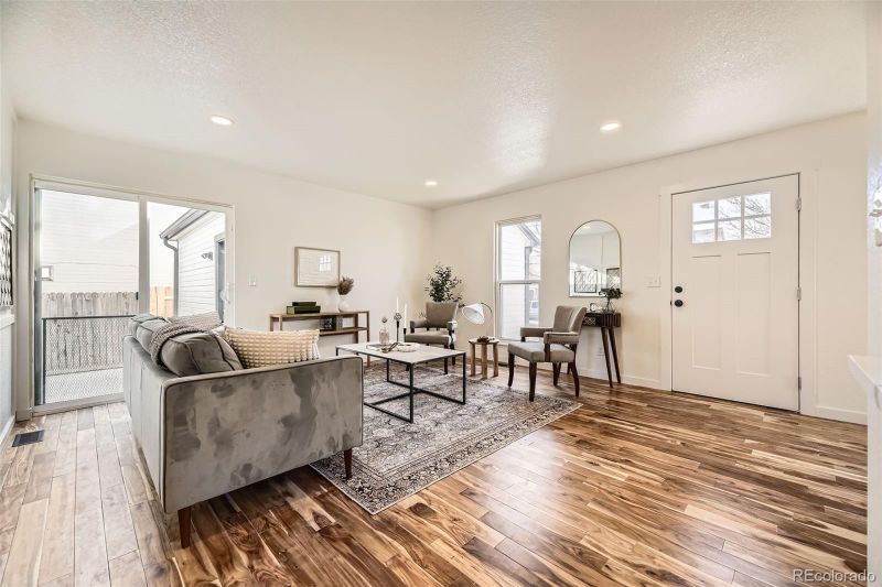 3110 S Halifax St, Aurora, CO 80013