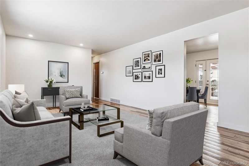 3520 W Dill Rd, Englewood, CO 80110