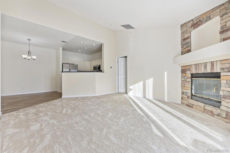 7409 S Alkire St #305, Littleton, CO 80127