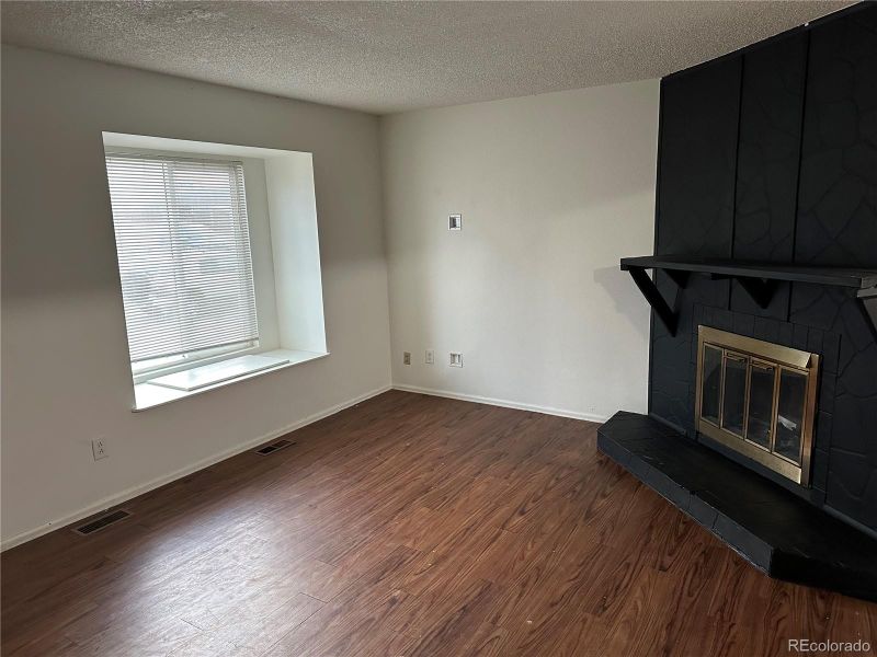 2725 E 97th Ave, Denver, CO 80229