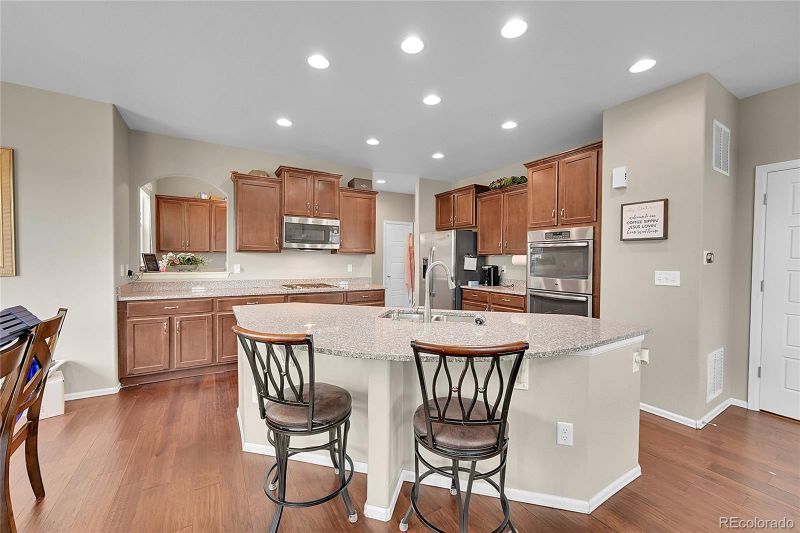 492 N Jackson Gap Way, Aurora, CO 80018
