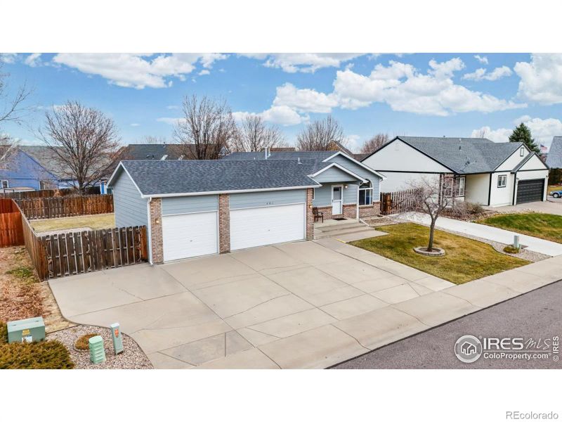 402 Aurora Way, Fort Collins, CO 80525
