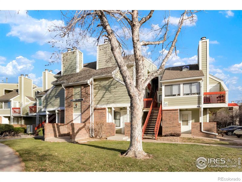 972 S Dearborn Way #9, Aurora, CO 80012