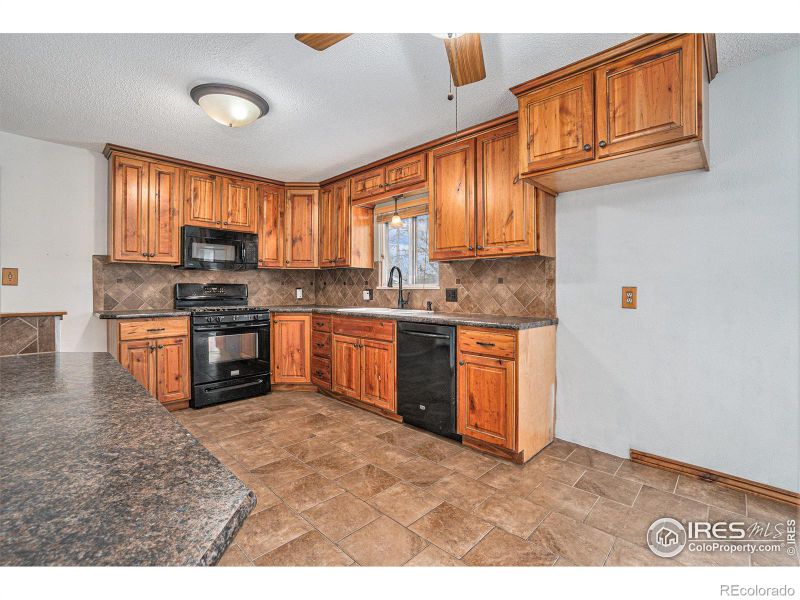 1712 29th Ave, Greeley, CO 80634