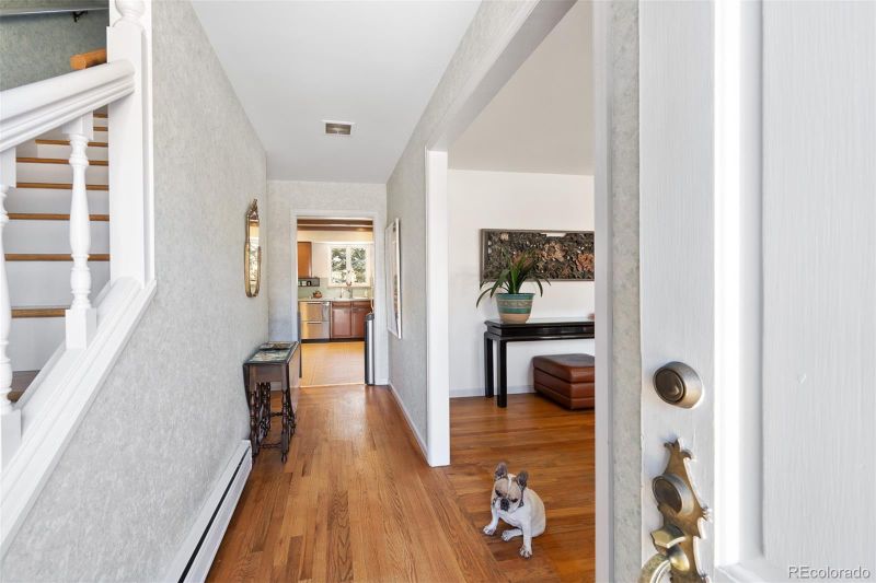 995 S Jackson St, Denver, CO 80209