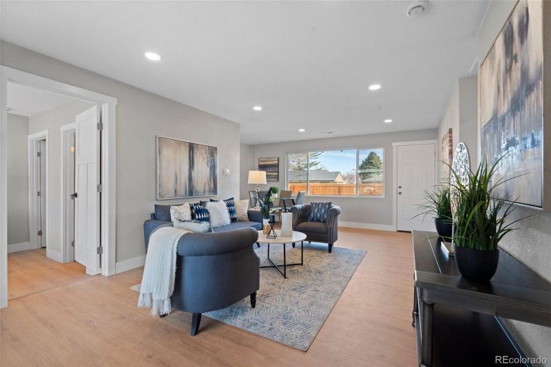 2950 N Steele St, Denver, CO 80205