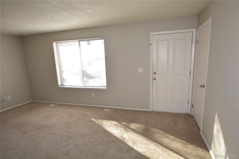 15669 E Hamilton Pl, Aurora, CO 80013