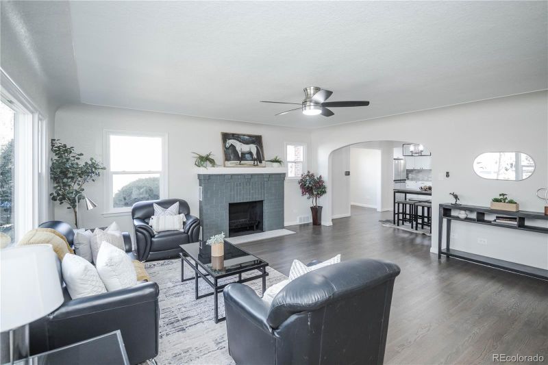 204 S 5th Ave, Brighton, CO 80601