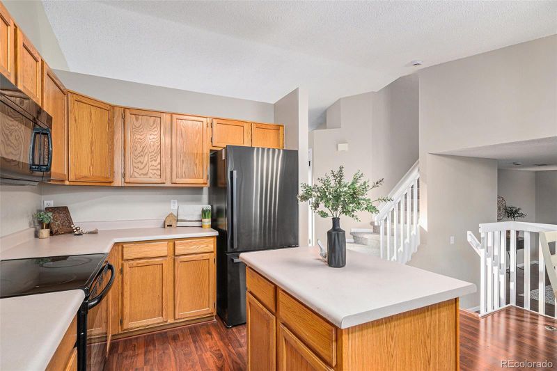 10492 Hyacinth St, Highlands Ranch, CO 80129
