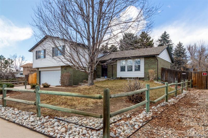 3411 S Olathe Way, Aurora, CO 80013