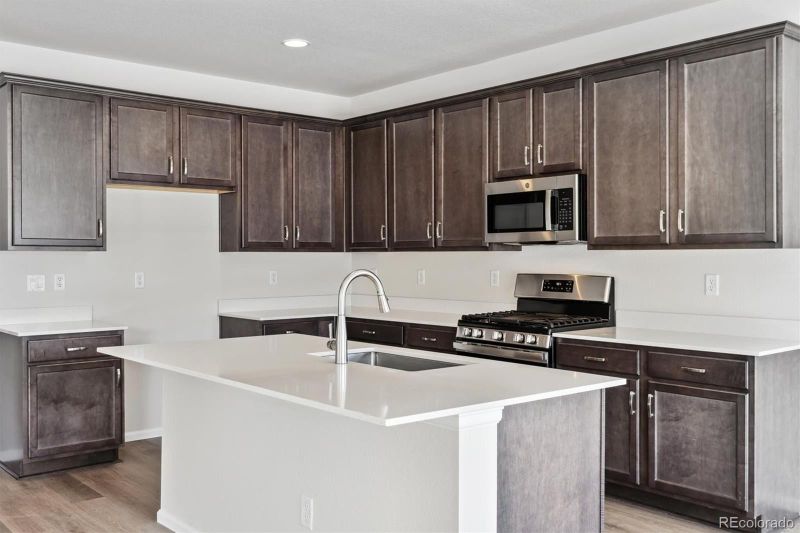 8394 Vona Ln, Littleton, CO 80125