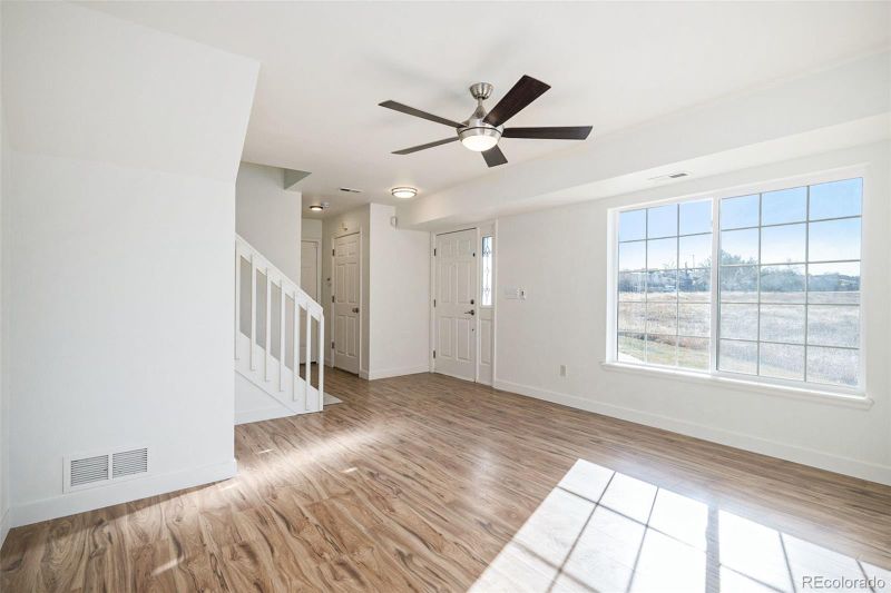 1625 S Danube Way #101, Aurora, CO 80017