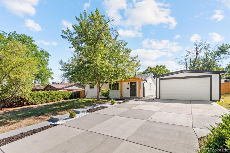 6726 Fenton St, Arvada, CO 80003