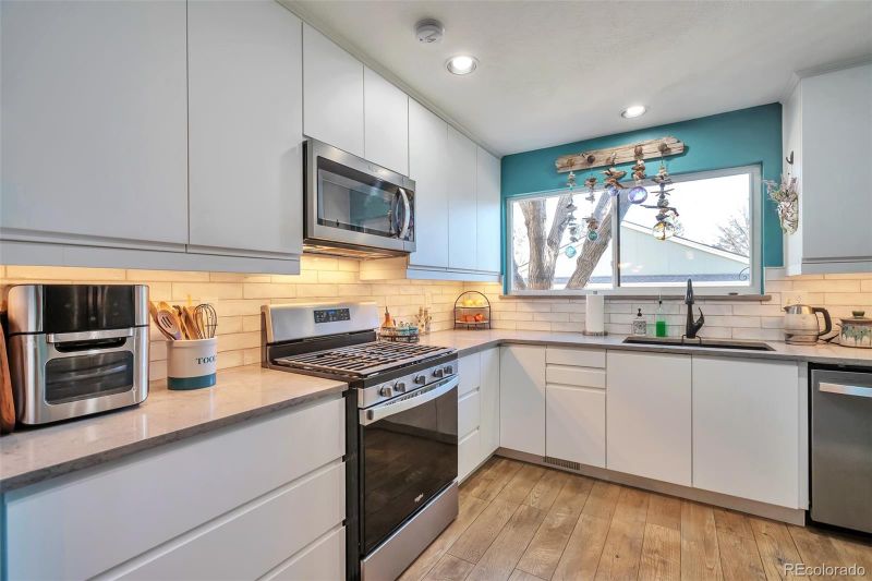 8346 W 90th Ave, Broomfield, CO 80021