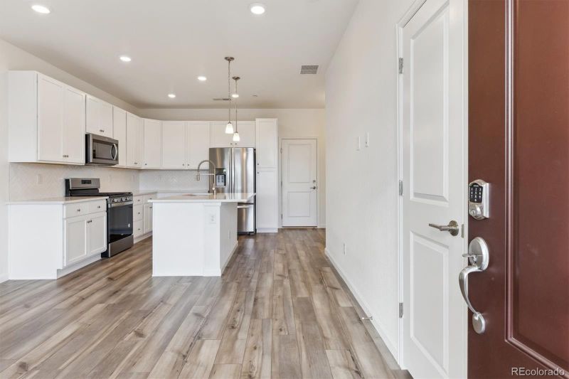 446 Millwall Cir, Castle Pines, CO 80108
