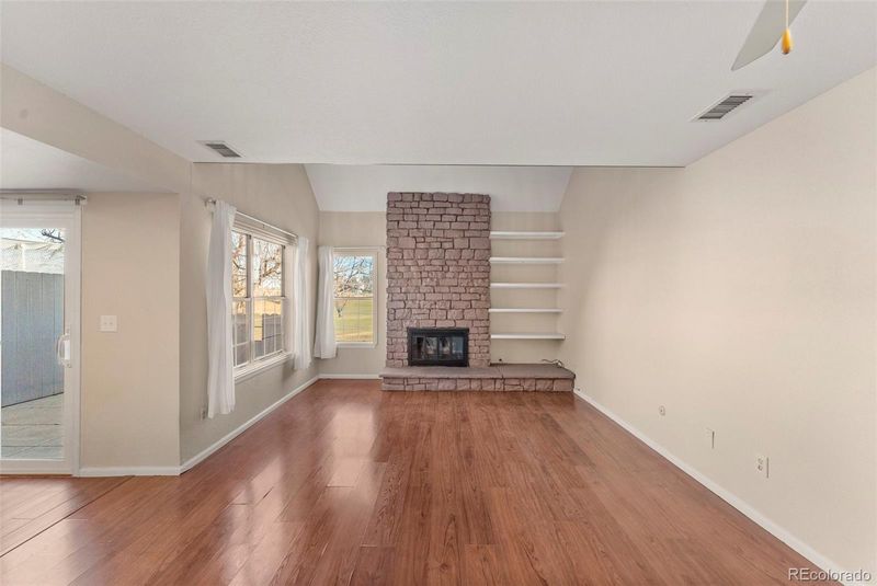 2152 S Victor St #F, Aurora, CO 80014