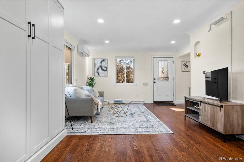 1585 N Fairfax St, Denver, CO 80220