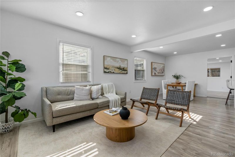 8971 Utah Ct, Thornton, CO 80229