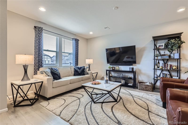 6621 N Ceylon St, Denver, CO 80249
