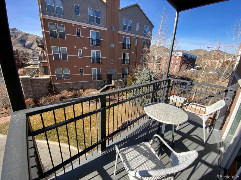 620 11th St #201, Golden, CO 80401