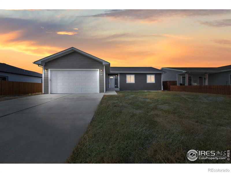 328 Carlsbad Dr, Brush, CO 80723