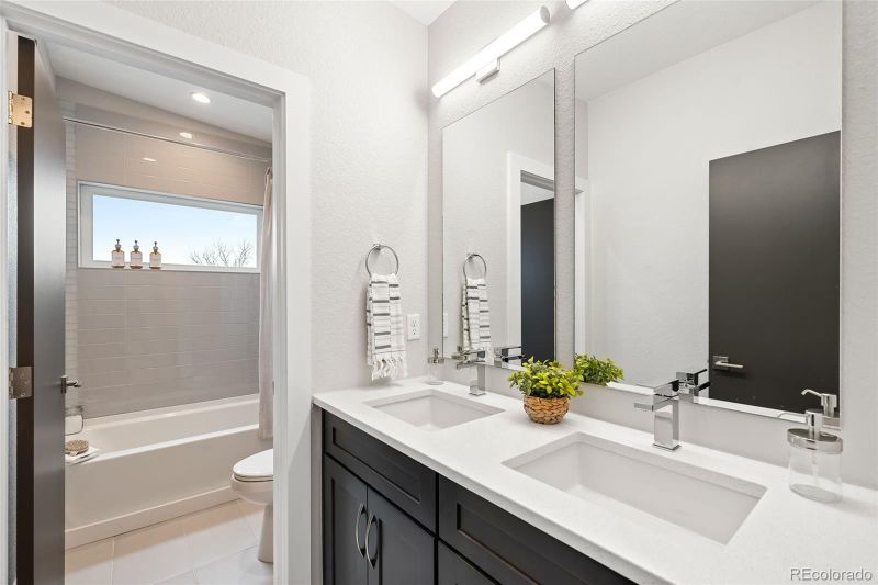 6250 W 38th Ave, Wheat Ridge, CO 80033