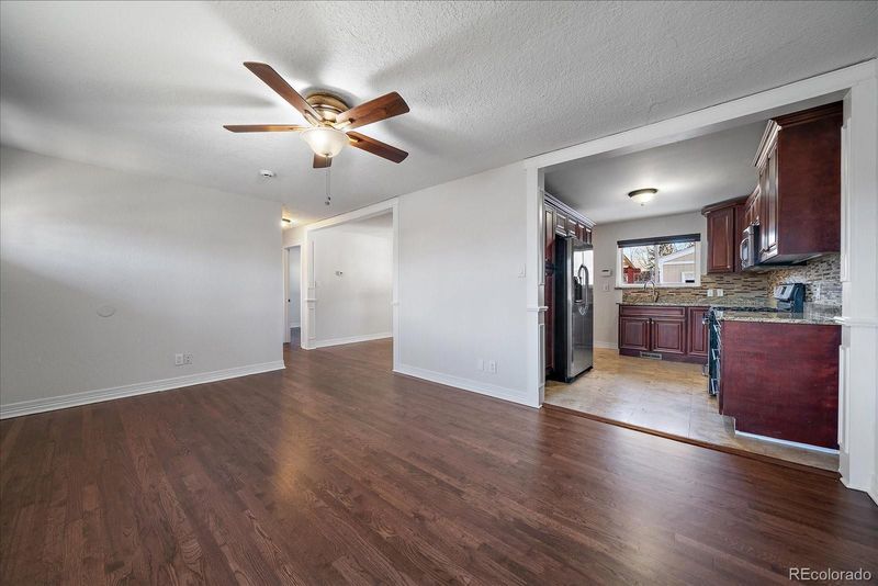 443 S Robb Way, Lakewood, CO 80226