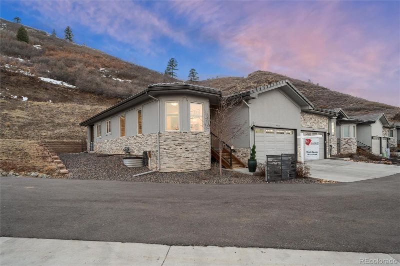 6823 Surrey Trl, Littleton, CO 80125