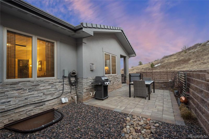 6823 Surrey Trl, Littleton, CO 80125