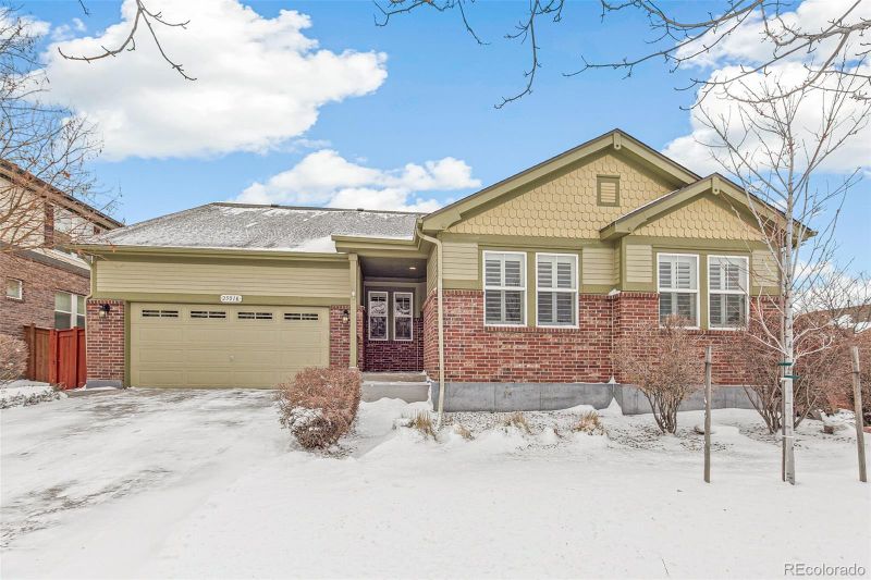 25018 E Canal Pl, Aurora, CO 80018