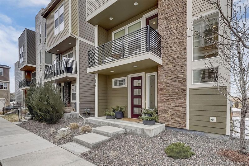 15625 E Broncos Pl, Centennial, CO 80112