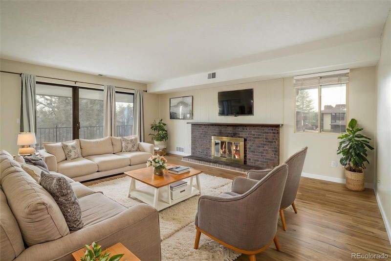 600 Manhattan Dr #A12, Boulder, CO 80303