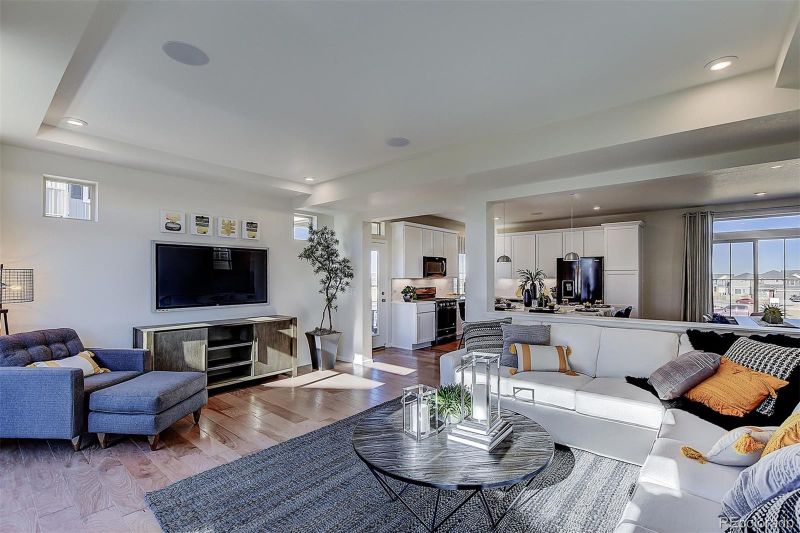 1230 Sugarloaf Ln, Erie, CO 80516