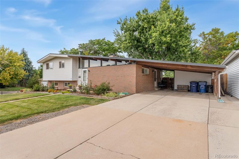 6875 S Pennsylvania St, Centennial, CO 80122
