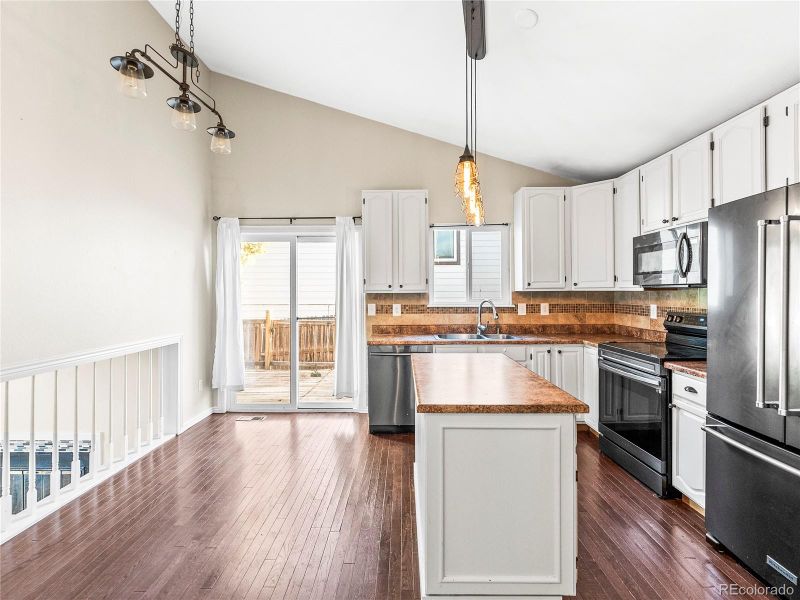 19136 E Milan Cir, Aurora, CO 80013