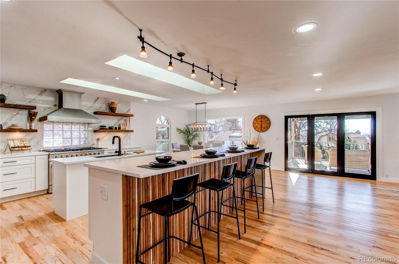 11922 W 77th Dr, Arvada, CO 80005