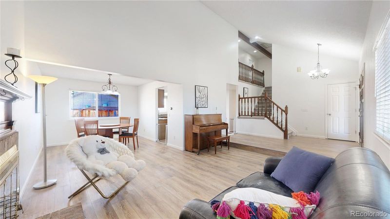 596 Fox Hunt Cir, Highlands Ranch, CO 80126