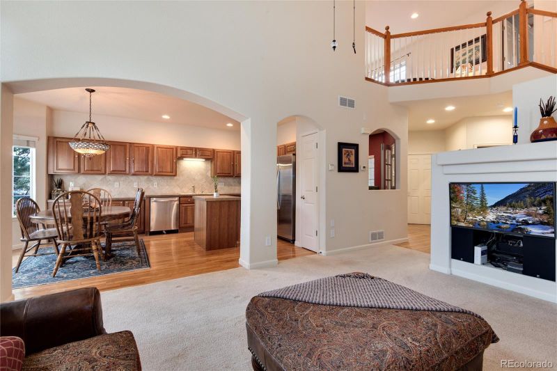 8512 S Lewis Way, Littleton, CO 80127