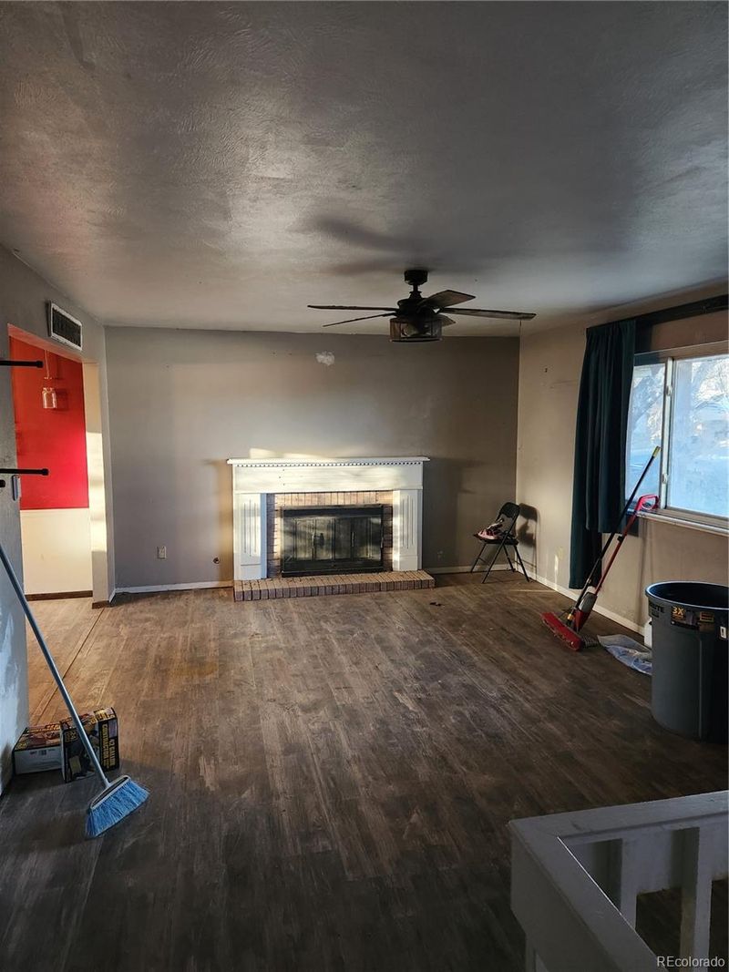 2514 Sierra Dr, Colorado Springs, CO 80917