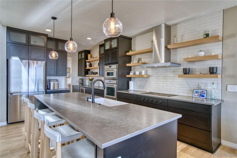 18456 W 83rd Dr, Arvada, CO 80007
