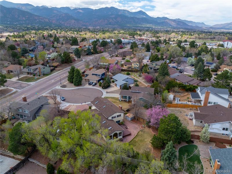 580 E Cheyenne Mountain Blvd, Colorado Springs, CO 80906