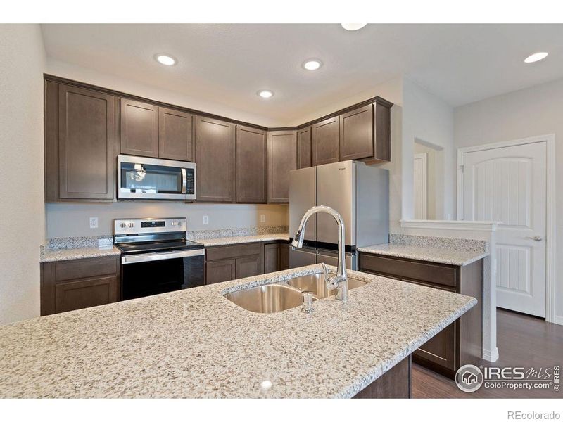 2421 Ridge Top Dr #2, Fort Collins, CO 80526