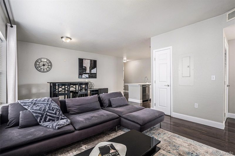 1623 Saint Paul St #410, Denver, CO 80206