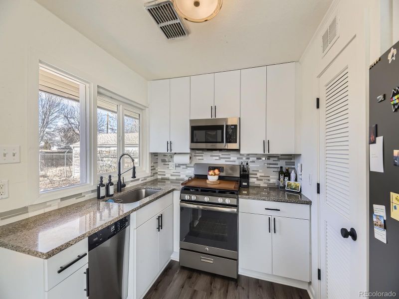 2095 S Knox Ct, Denver, CO 80219