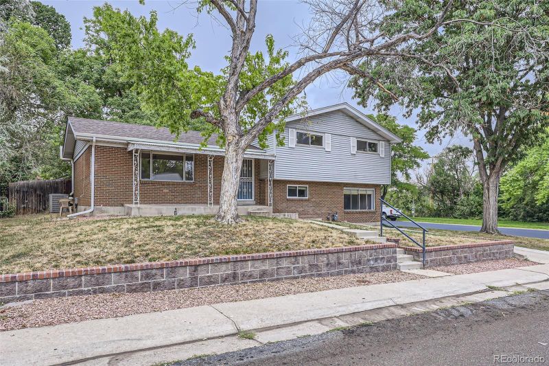 10521 Inca St, Northglenn, CO 80234