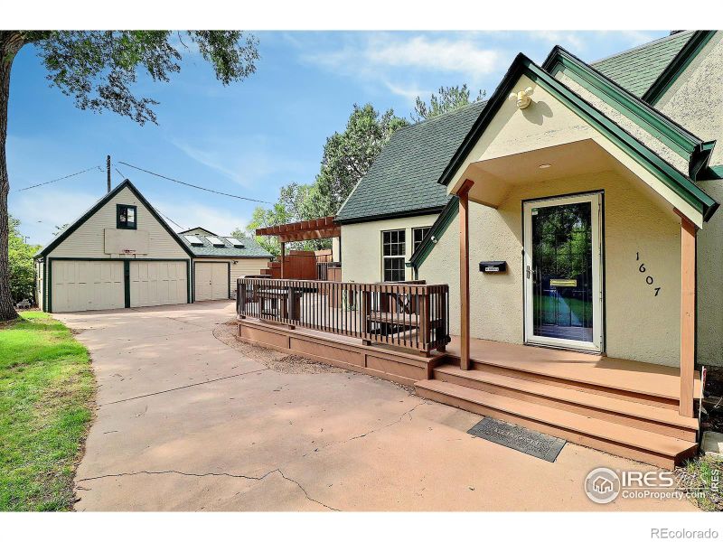 1607 Fairacre Dr, Greeley, CO 80631